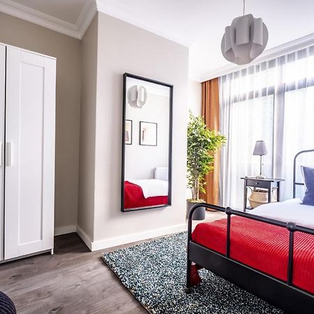 Central Flat With Sleek Interior In Sisli Istanbul Eksteriør bilde