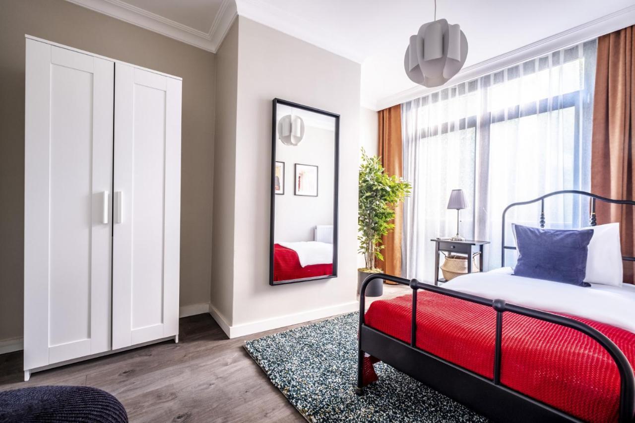 Central Flat With Sleek Interior In Sisli Istanbul Eksteriør bilde